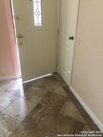 Listing photo id 4 for 3243 Nacogdoches  1005