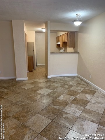 Listing photo id 6 for 3243 Nacogdoches  1005