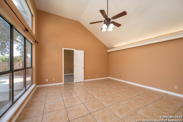 Image 10 of 21 For 2802 Squaw Creek Dr