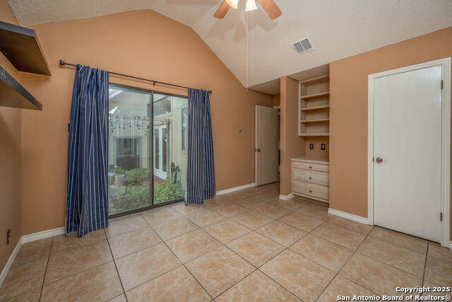 Image 15 of 21 For 2802 Squaw Creek Dr