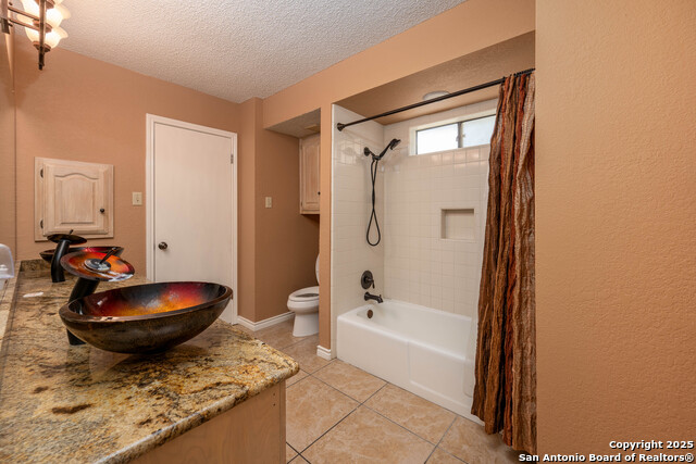 Image 17 of 21 For 2802 Squaw Creek Dr