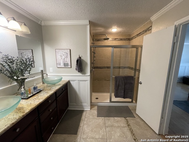 Listing photo id 34 for 5519 Park Lk