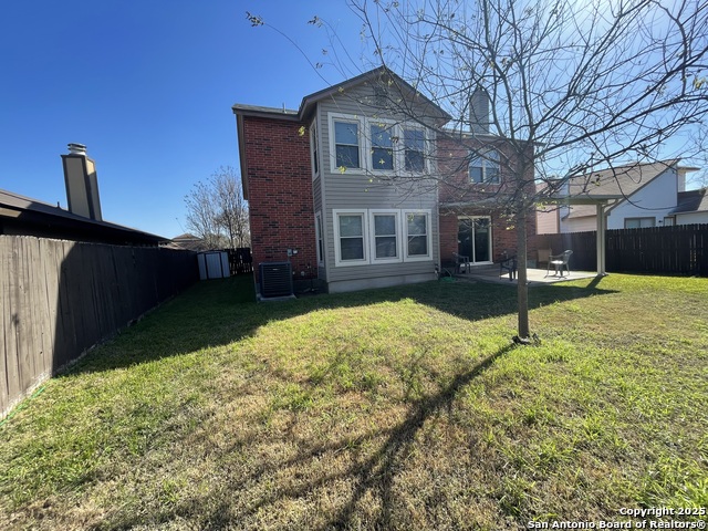 Listing photo id 36 for 5519 Park Lk