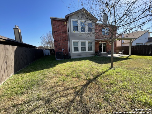Listing photo id 37 for 5519 Park Lk