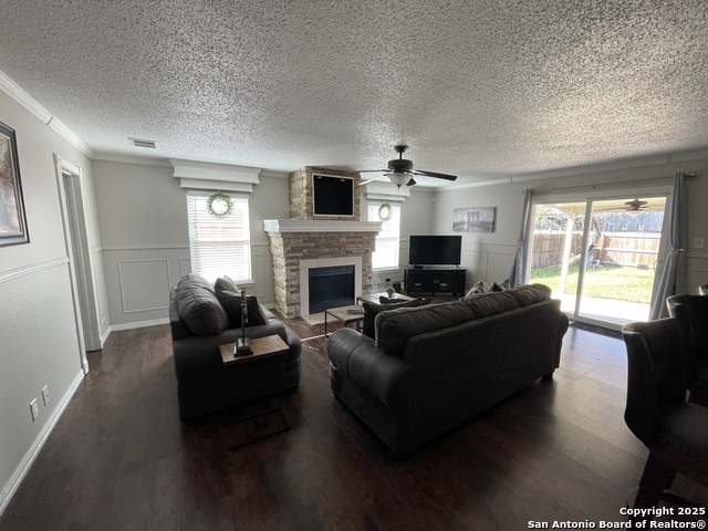 Listing photo id 6 for 5519 Park Lk