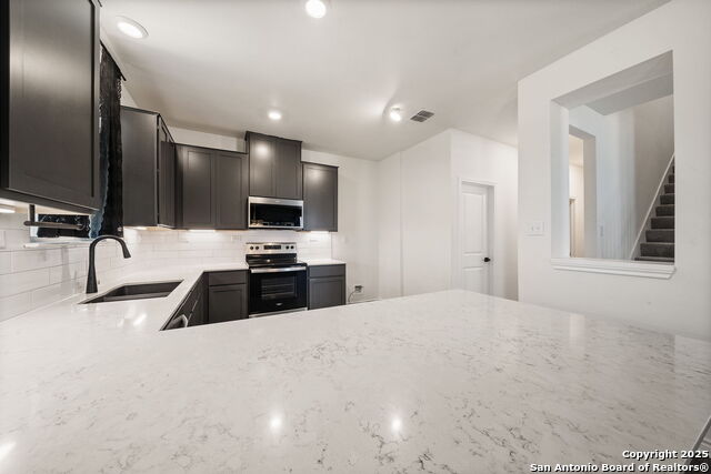 Listing photo id 9 for 11726 Midnight Rain