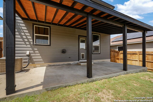 Listing photo id 26 for 11726 Midnight Rain