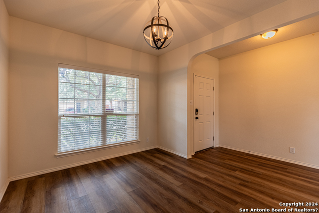 Image 7 of 35 For 3013 Muntjac St
