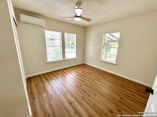 Image 13 of 25 For 616 Gulf Street