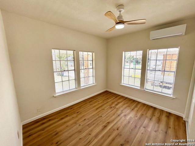 Image 15 of 25 For 616 Gulf Street