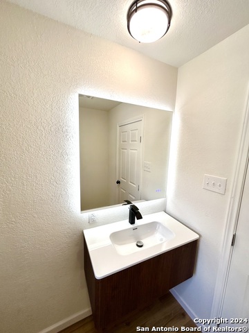 Image 17 of 25 For 616 Gulf Street