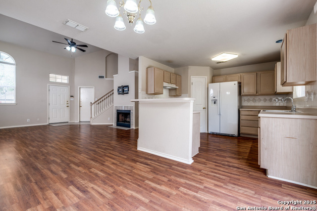 Image 4 of 11 For 9 Pembroke Ct