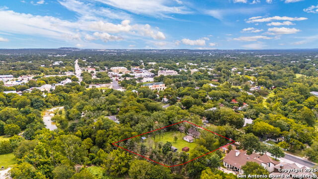 Listing photo id 2 for 316 W San Antonio Ave