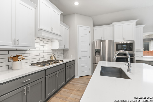 Image 13 of 33 For 1485 Pitcher