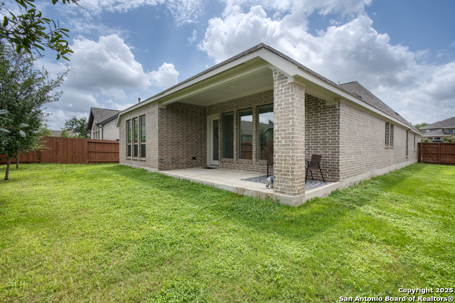 Image 30 of 33 For 1485 Pitcher