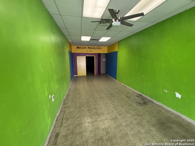 Listing photo id 1 for 1002 Donaldson 1008