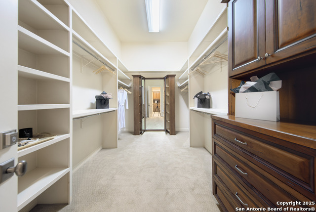 Image 11 of 49 For 607 Bentley Manor