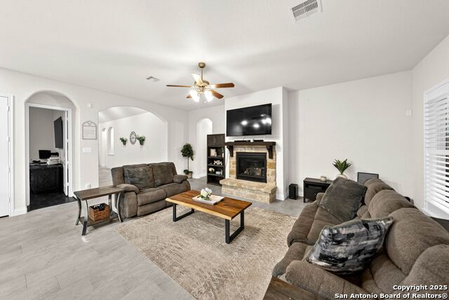 Listing photo id 9 for 130 Boulder Creek