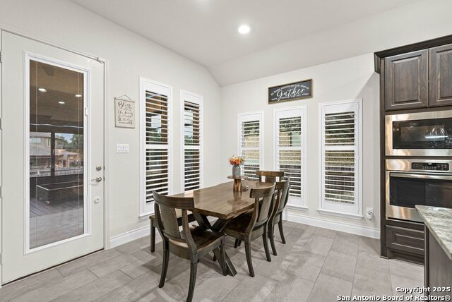 Listing photo id 14 for 130 Boulder Creek