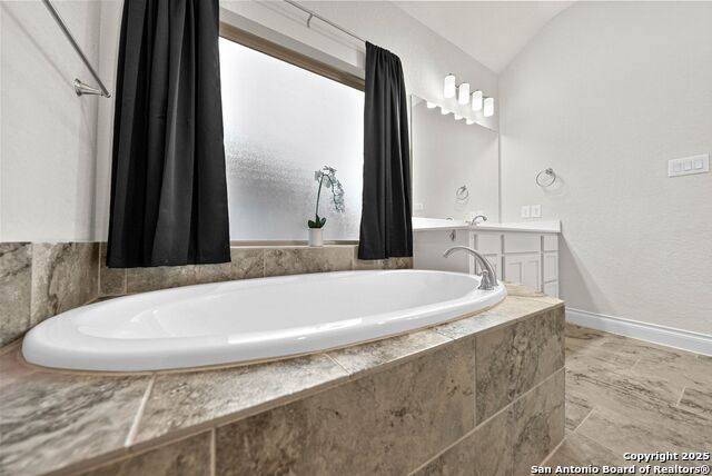 Listing photo id 20 for 130 Boulder Creek