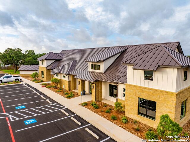 Listing photo id 64 for 130 Boulder Creek