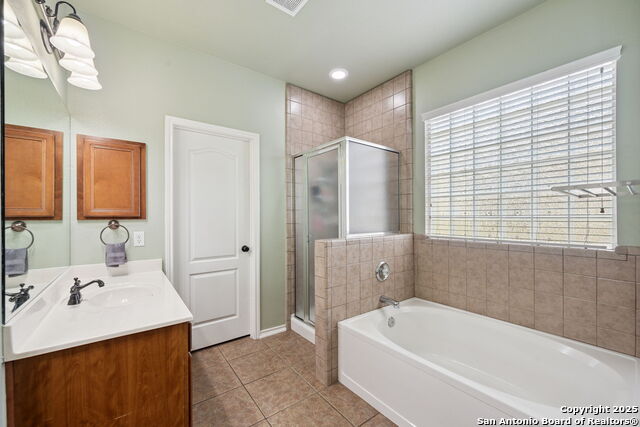 Listing photo id 28 for 1410 Osprey Heights