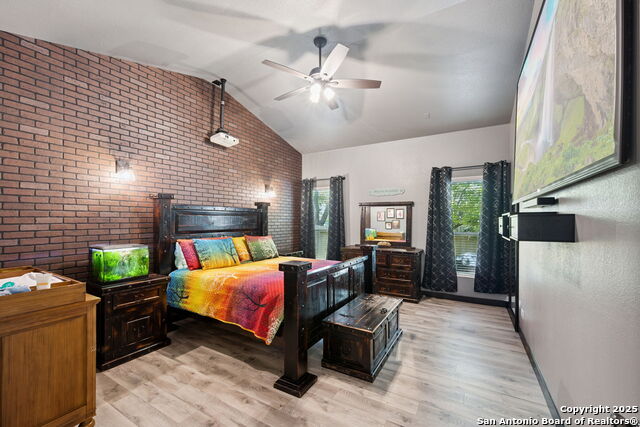 Listing photo id 5 for 1410 Osprey Heights