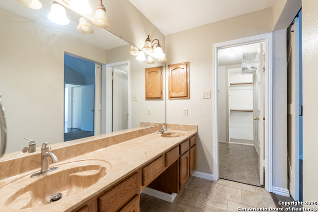 Image 21 of 30 For 9219 Ridge Wind