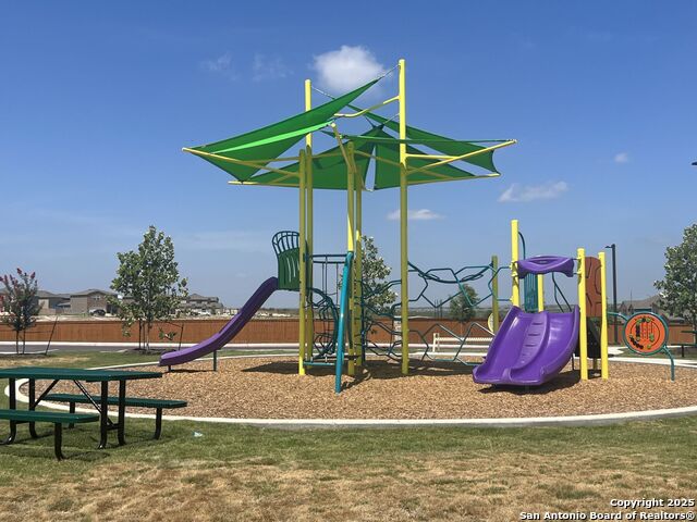 Image 17 of 18 For 6907 Lions Park