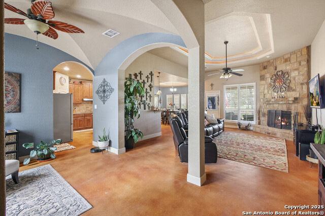Listing photo id 9 for 158 County Road 6871