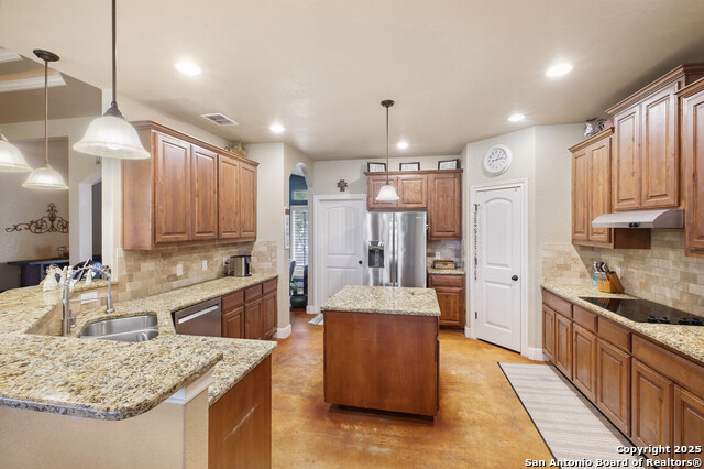 Listing photo id 13 for 158 County Road 6871