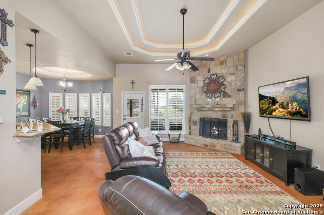 Listing photo id 16 for 158 County Road 6871