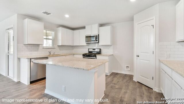 Image 13 of 26 For 12029 Golden Quartz