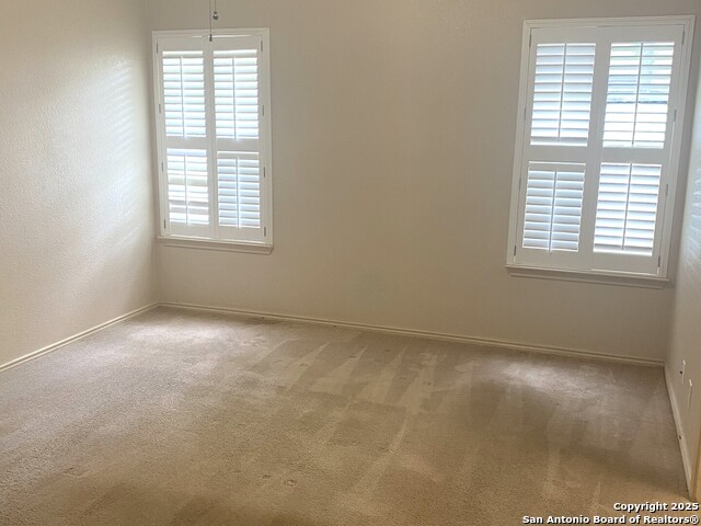 Image 8 of 16 For 7 Pembroke Ln