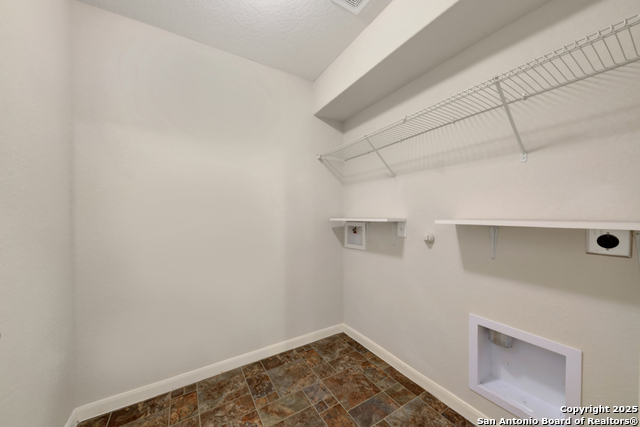 Image 15 of 36 For 116 Encina Cv