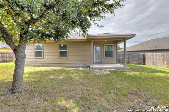 Image 23 of 36 For 116 Encina Cv