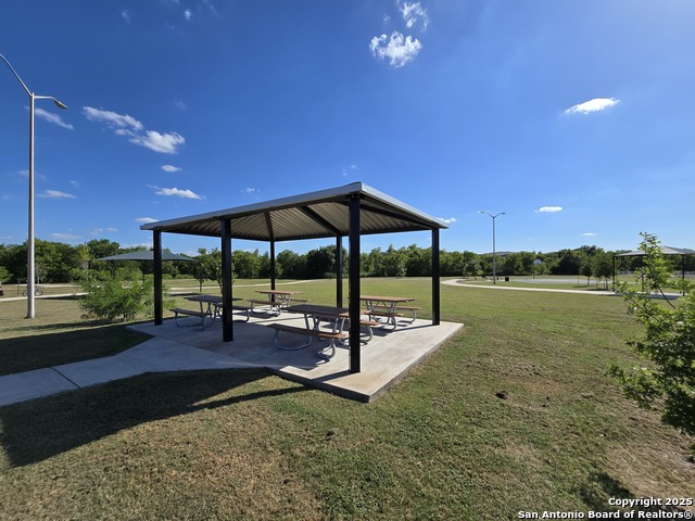 Image 31 of 36 For 116 Encina Cv