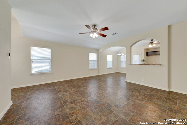 Image 5 of 36 For 116 Encina Cv