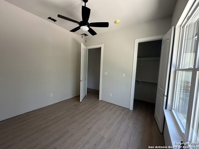 Listing photo id 8 for 1229 Stallion Springs Dr