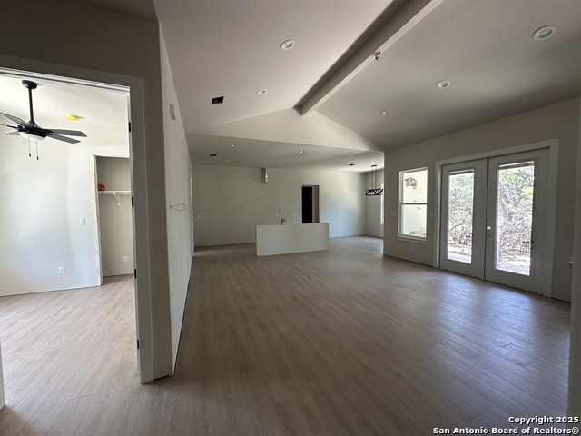 Listing photo id 9 for 1229 Stallion Springs Dr
