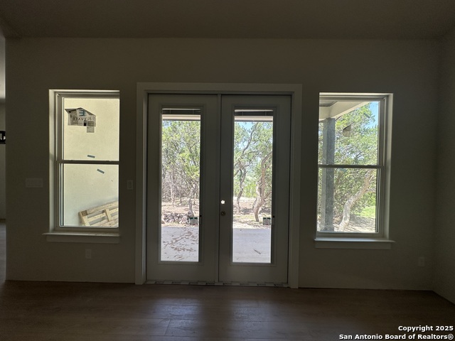Listing photo id 10 for 1229 Stallion Springs Dr
