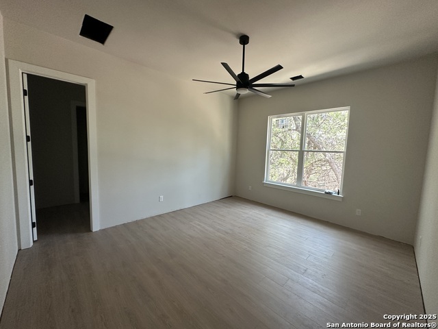 Listing photo id 13 for 1229 Stallion Springs Dr