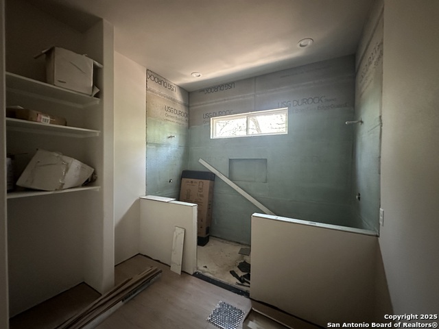 Listing photo id 14 for 1229 Stallion Springs Dr