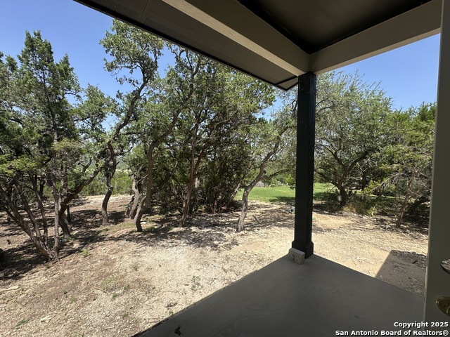 Listing photo id 18 for 1229 Stallion Springs Dr