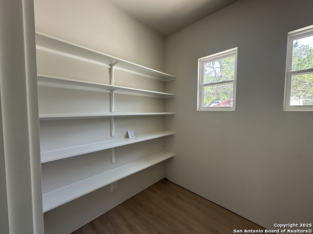 Listing photo id 3 for 1229 Stallion Springs Dr