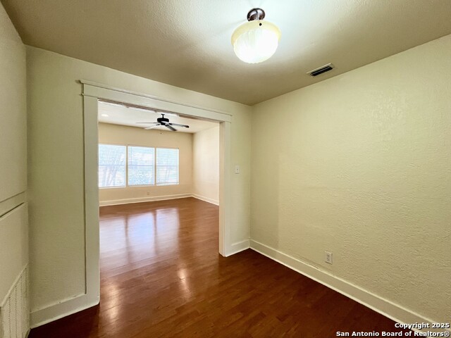 Image 10 of 24 For 1535 Woodlawn Ave W 1