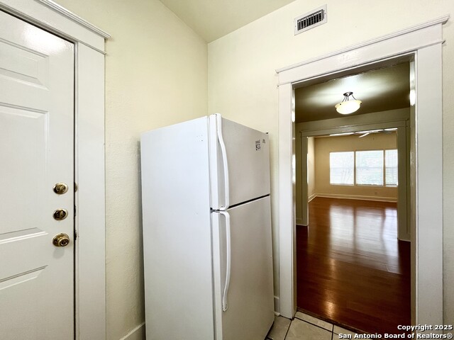 Image 13 of 24 For 1535 Woodlawn Ave W 1