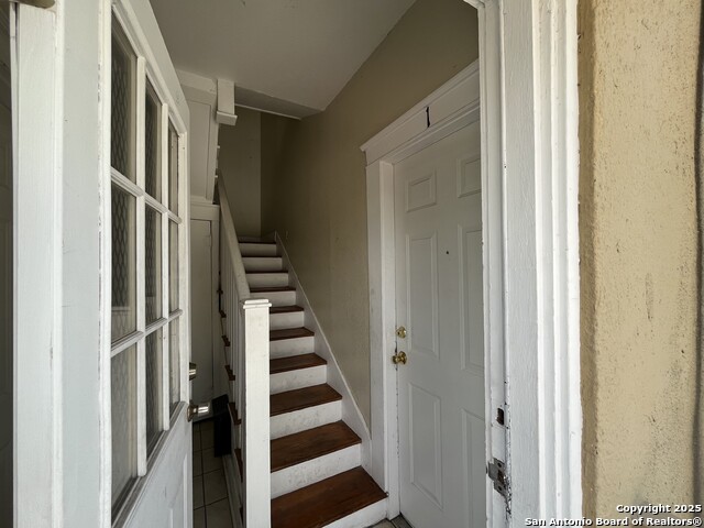 Image 19 of 24 For 1535 Woodlawn Ave W 1