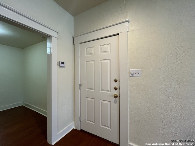 Image 20 of 24 For 1535 Woodlawn Ave W 1