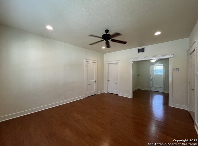 Image 7 of 24 For 1535 Woodlawn Ave W 1